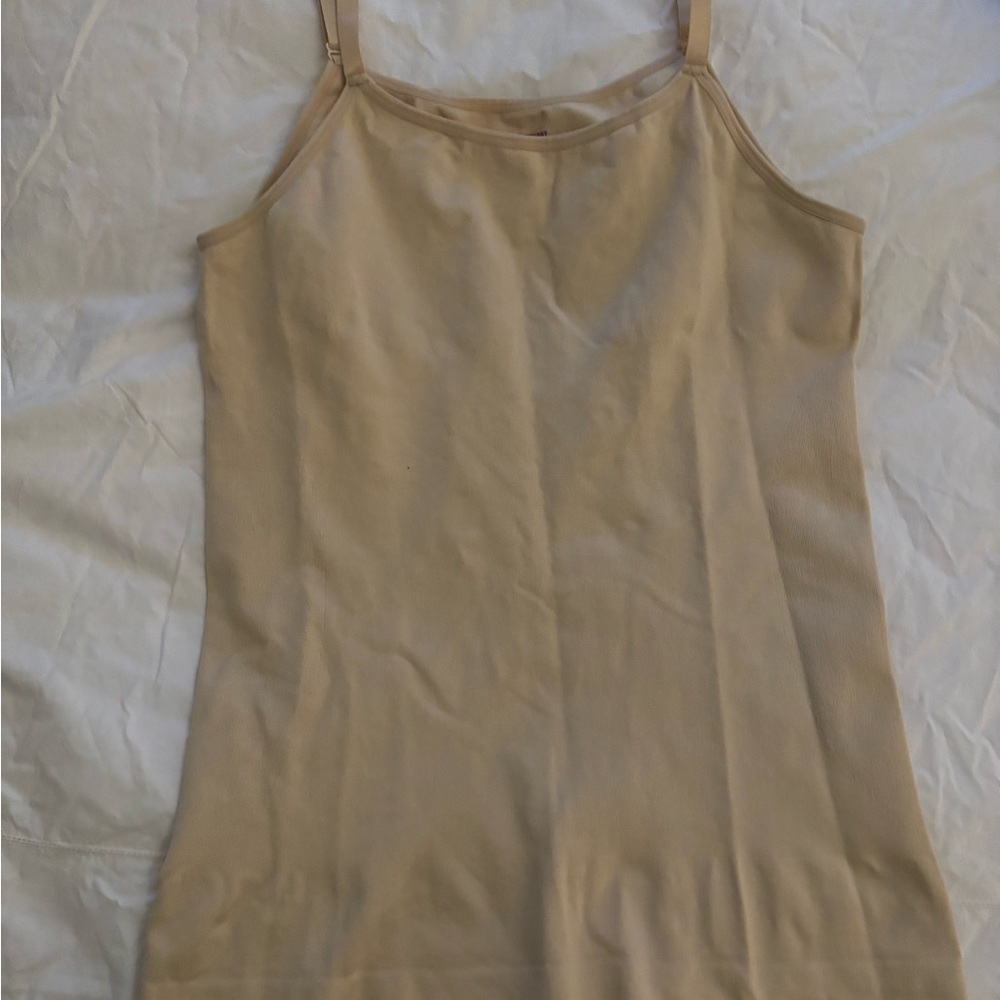 Nude tank shape wear